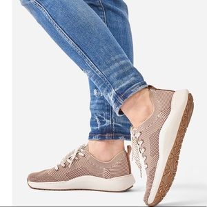 Dr.Scholls Lace up Knit Herzog Tofu Sneaker 9.5